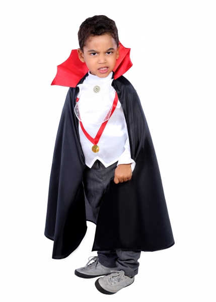 ПЛАЩ ДРАКУЛЫ